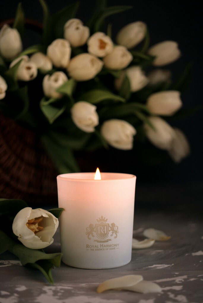 tulipanowa stylizacja świec sojowych, Mag Bee Fotografia produktowa