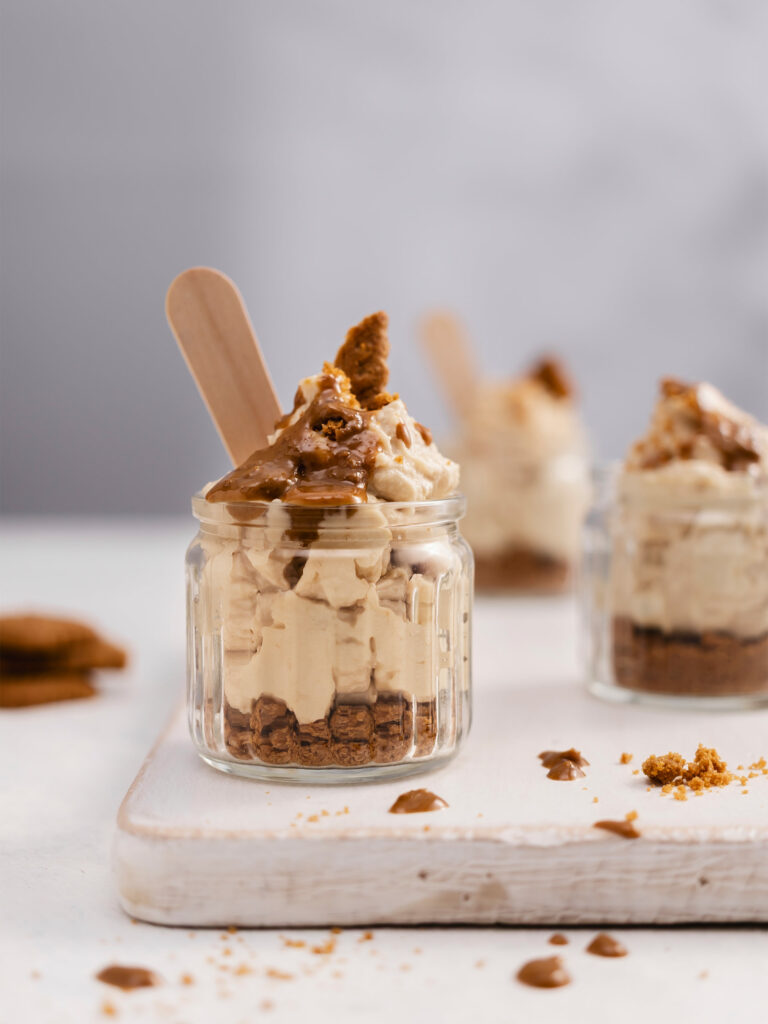 sesja kulinarna deseru Biscoff, Mag Bee fotografia produktowa