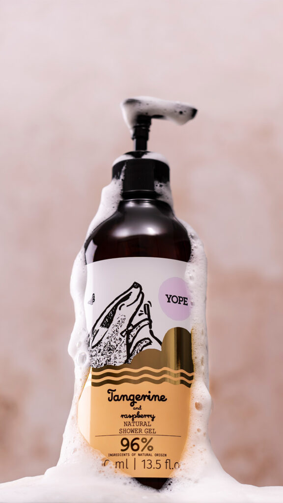 zdjęcia produktowe kosmetyków, Mag Bzzz Fotografia produktowa i animacja poklatkowa